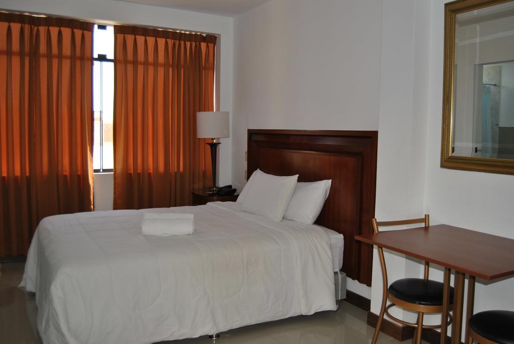 Mc Hotel 伊察 外观 照片